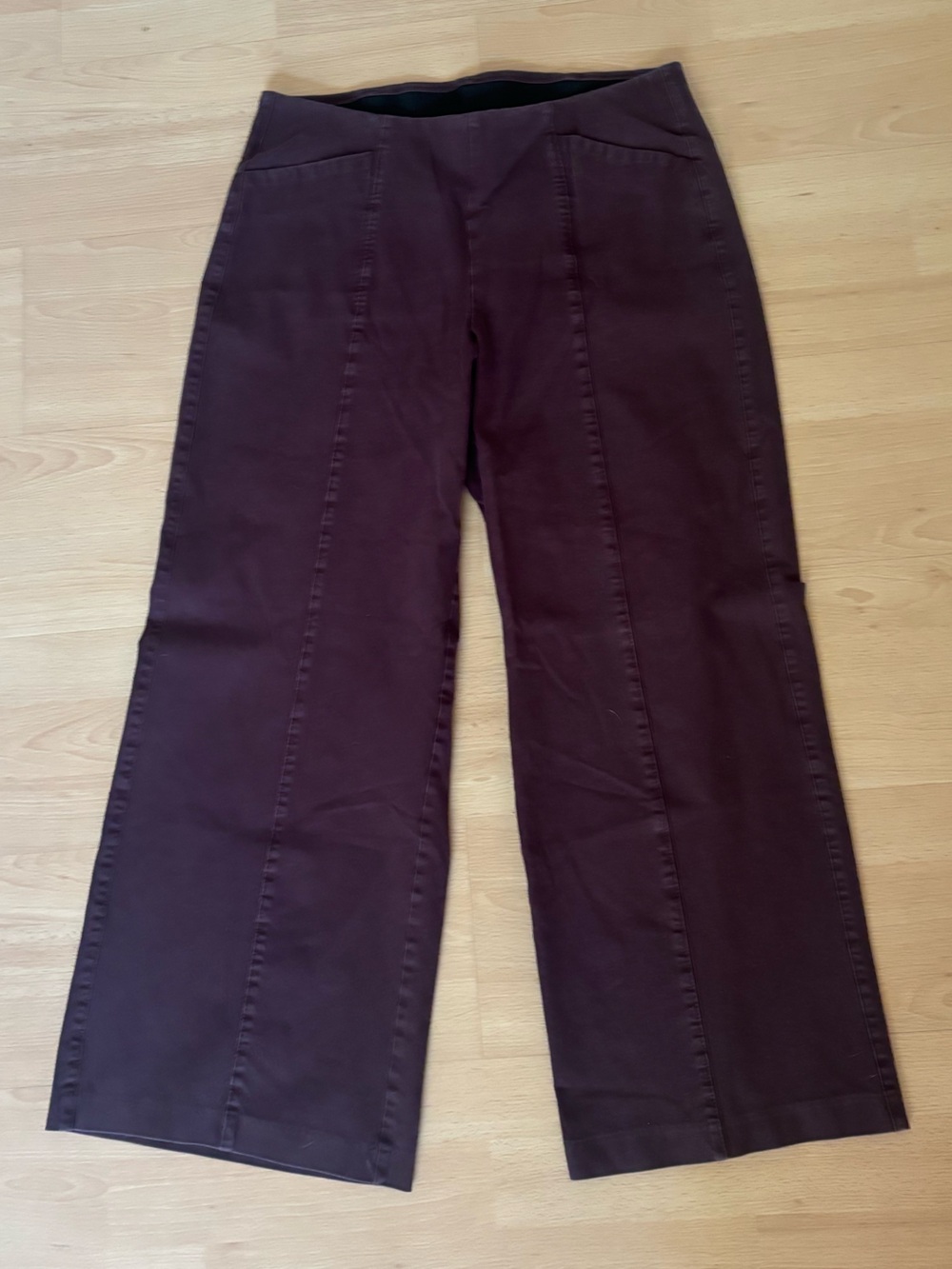 Women's Wide Leg Jeans in Deep Plum